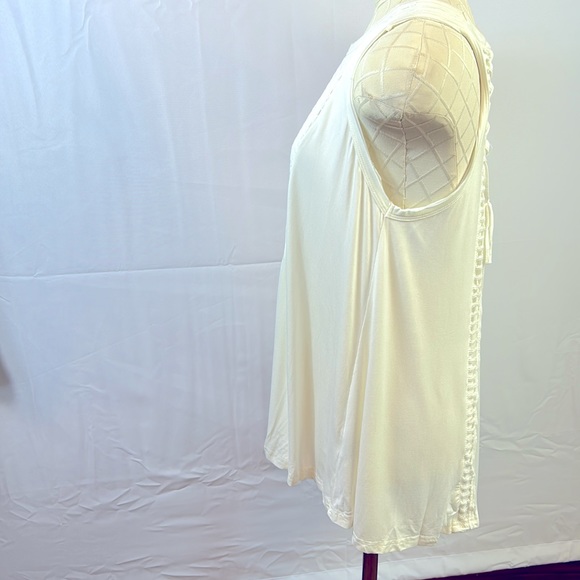Emmer & Oat White Sleeveless Tunic Lace Back Top Size Small Excellent Condition - Picture 4 of 11